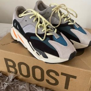 Yeezy Boost 700